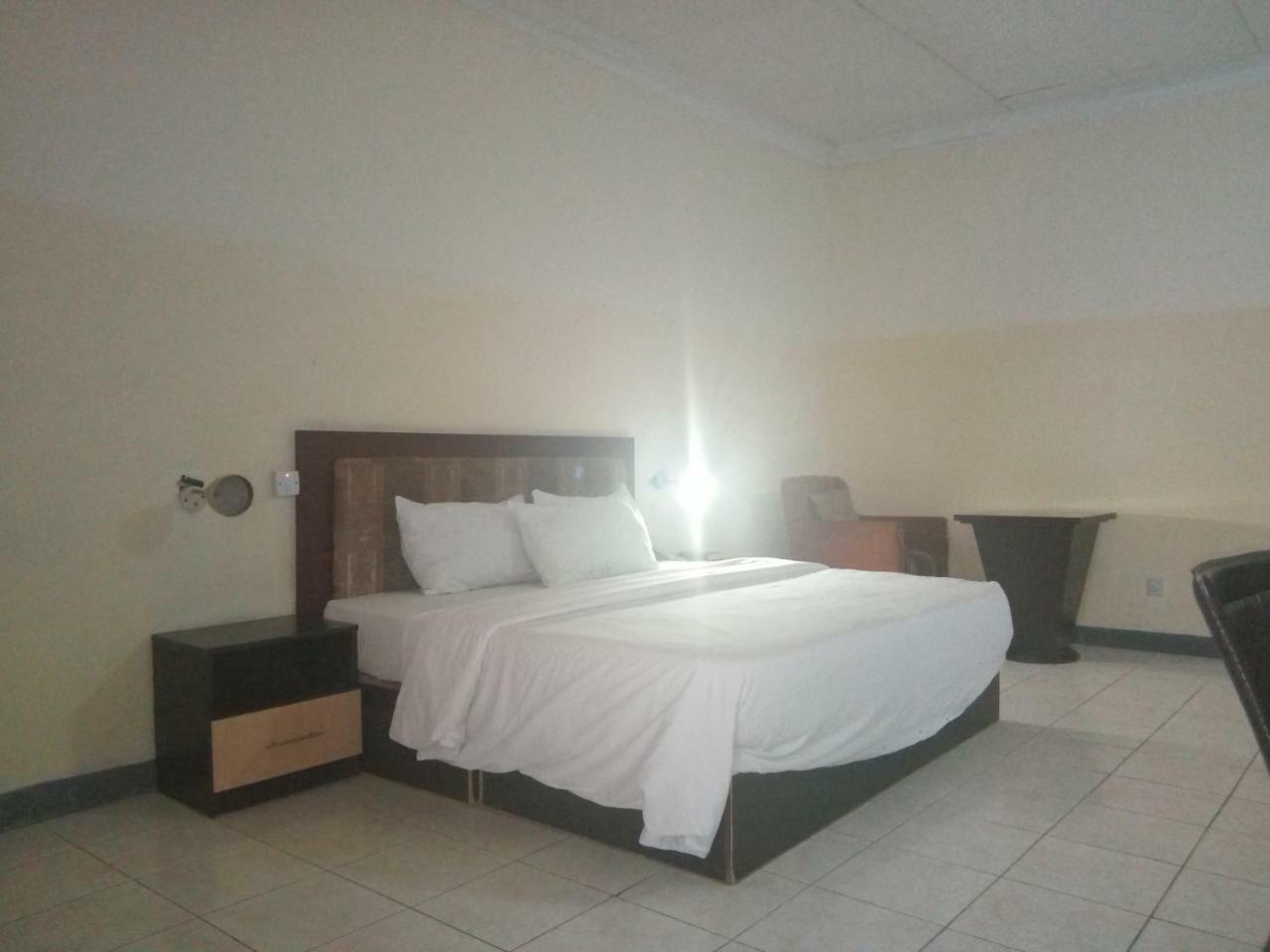 Peace Haven Hotel Abuja Exterior foto