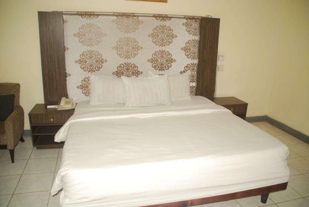 Peace Haven Hotel Abuja Exterior foto